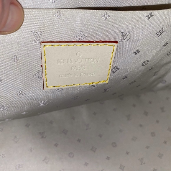 Louis Vuitton Suhali L'Impetueux Handbag - Picture 13 of 16